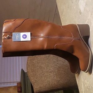 NWOT tall heeled boots